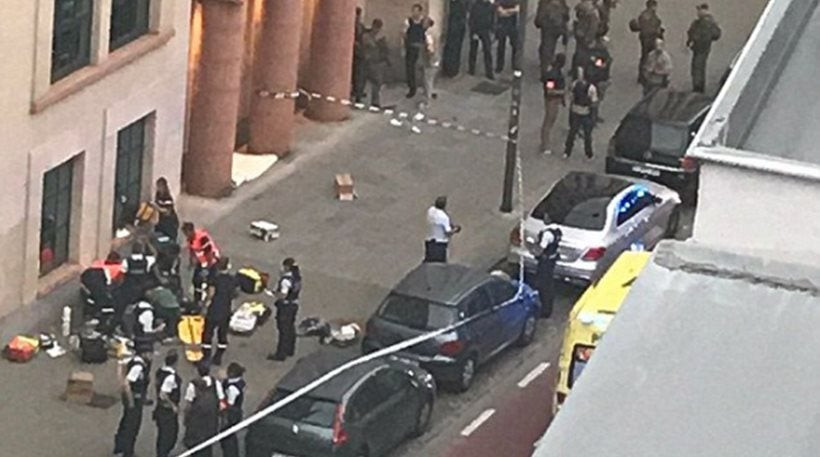 Επίθεση σε στρατιώτες με μαχαίρι στις Βρυξέλλες – Νεκρός ο δράστης